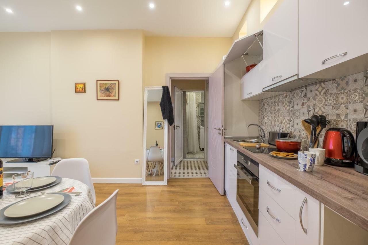 Modern 2 Bedroom Apartment Next To Vitosha Str. ソフィア エクステリア 写真