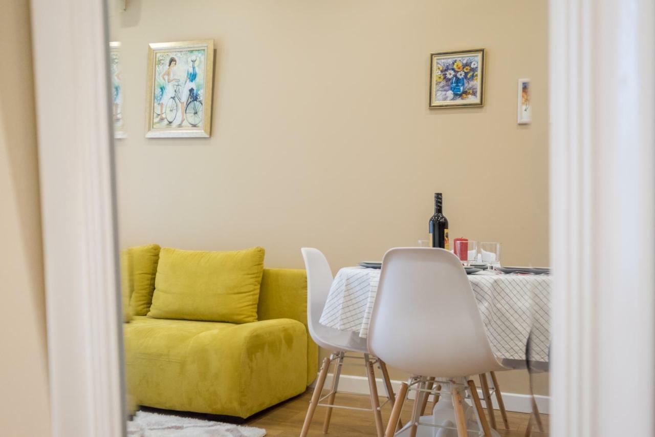 Modern 2 Bedroom Apartment Next To Vitosha Str. ソフィア エクステリア 写真