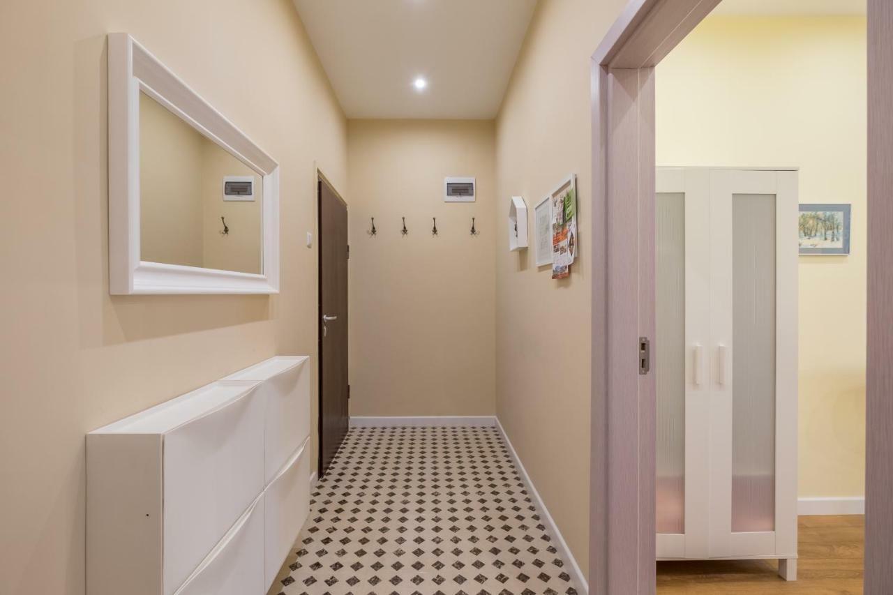 Modern 2 Bedroom Apartment Next To Vitosha Str. ソフィア エクステリア 写真