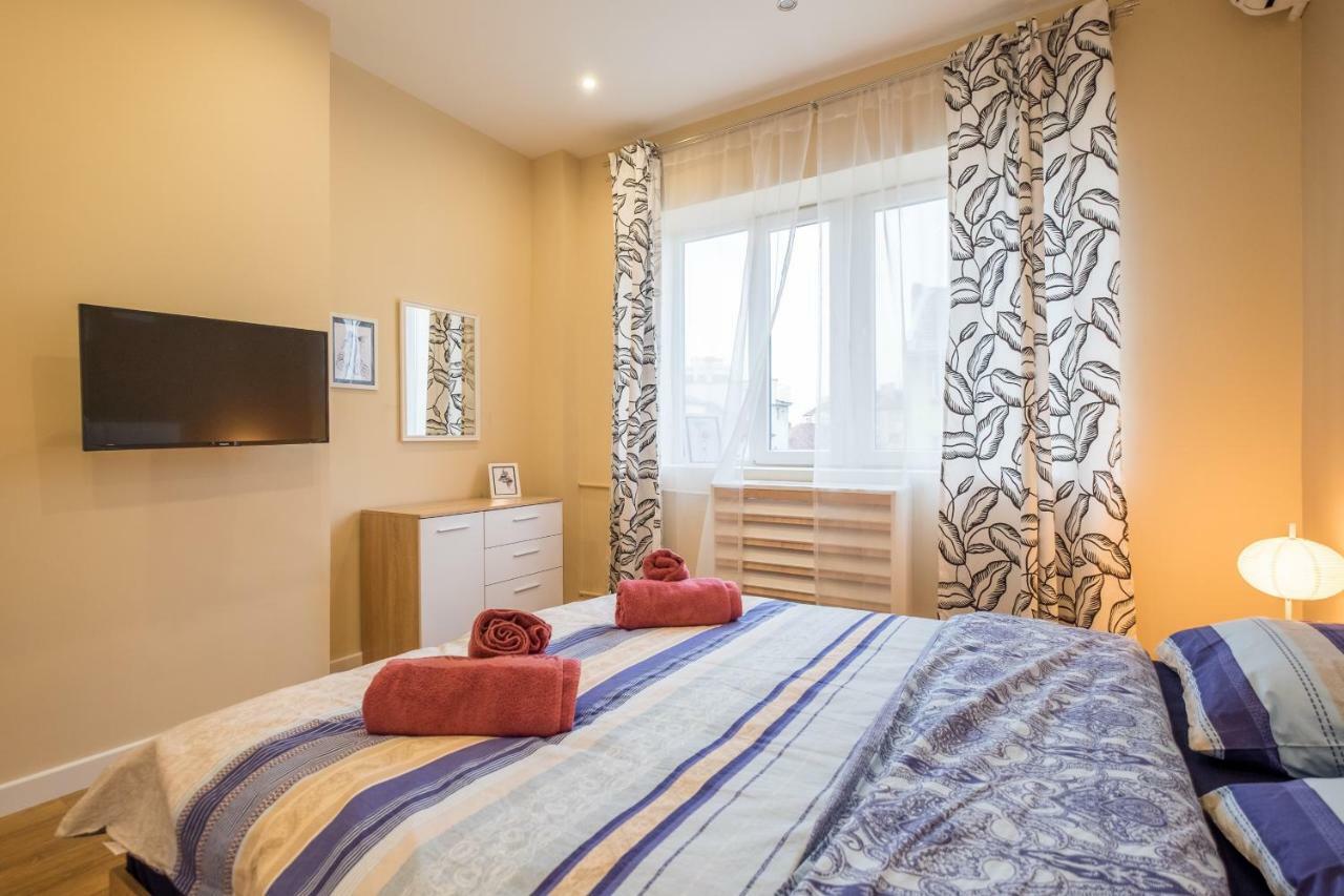 Modern 2 Bedroom Apartment Next To Vitosha Str. ソフィア エクステリア 写真