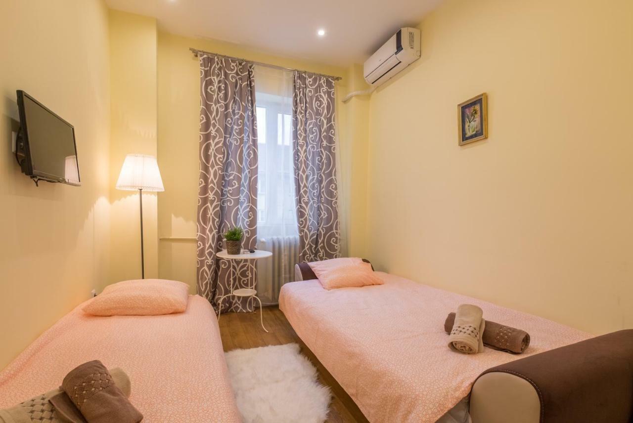 Modern 2 Bedroom Apartment Next To Vitosha Str. ソフィア エクステリア 写真