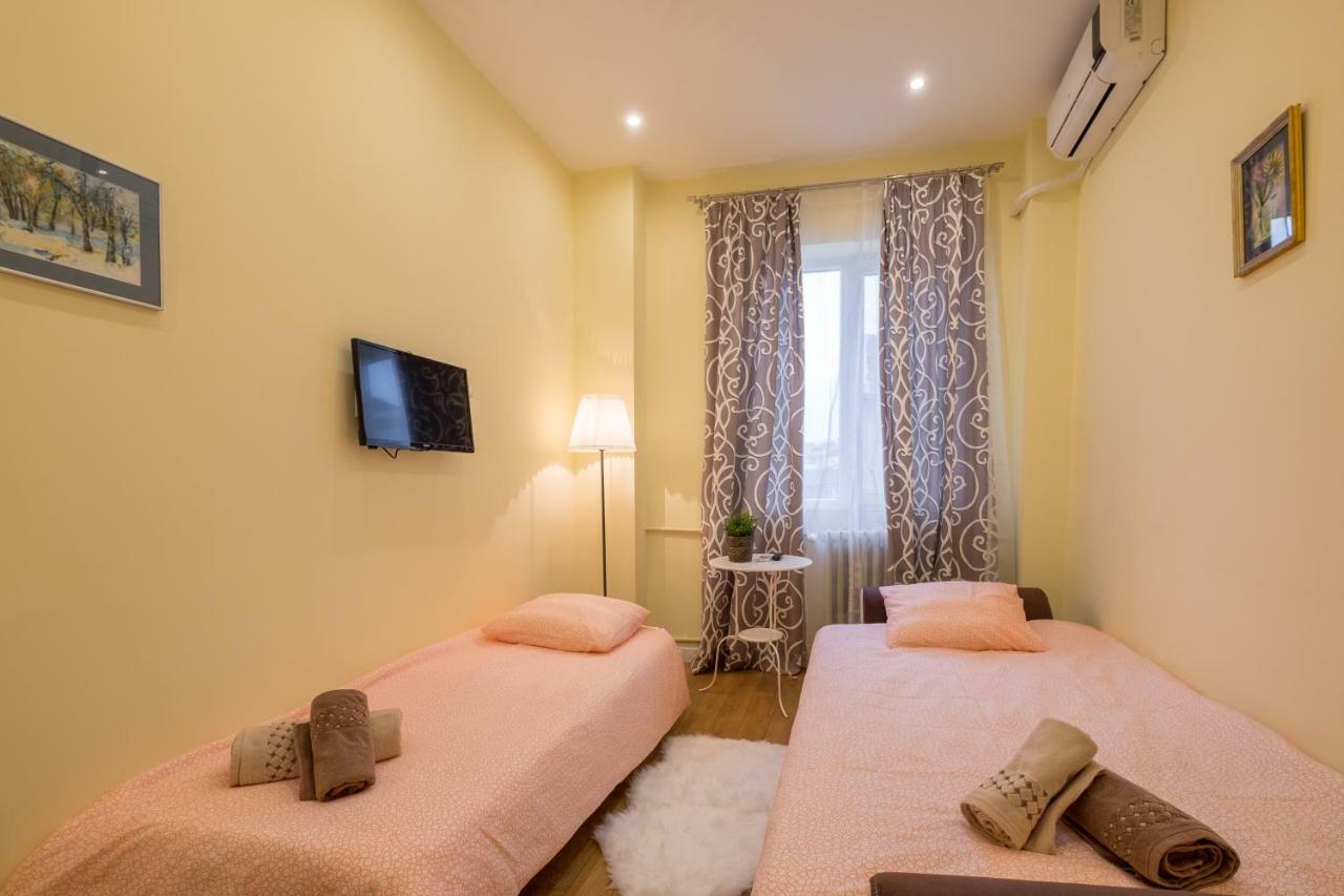 Modern 2 Bedroom Apartment Next To Vitosha Str. ソフィア エクステリア 写真